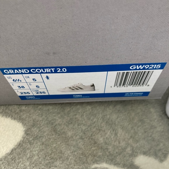 Adidas Grand Court 2.0 sneakers size 6.5 but fit 1/2 size bigger like a 7 - Picture 1 of 6